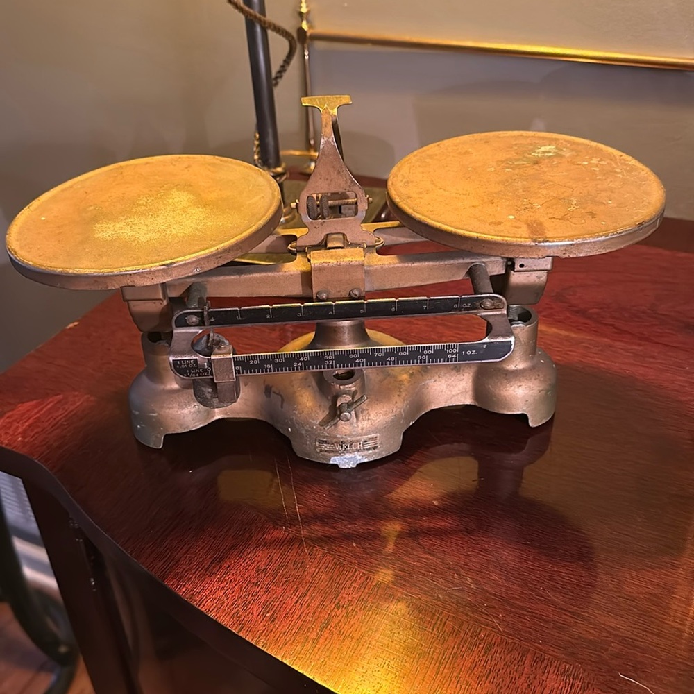 WM Welch roberval balance 10 gram weighing scale vintage double pan